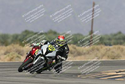 media/Oct-13-2025-Moto Forza (Mon) [[a66d839500]]/2-A Group/Session 3 (Turn 16)/